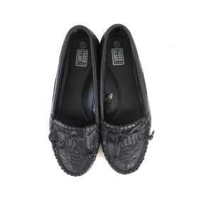 1990s Vintage Black Leather Loafers Slip Ons Modern Preppy Slippers Fringe Moccasins Work Shoes Women’s size 7.5
