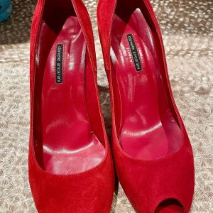 Gorgeous Red Suede & Leather Vintage Daniele Ancarani 4 inch High heeled Shoes, Size 40, Made in Spain.
